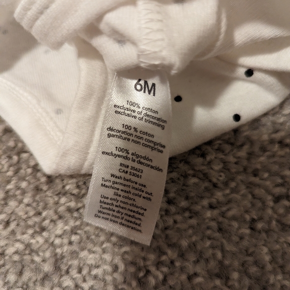 Black and Red Carter's Vest Set - Picture 4 of 9